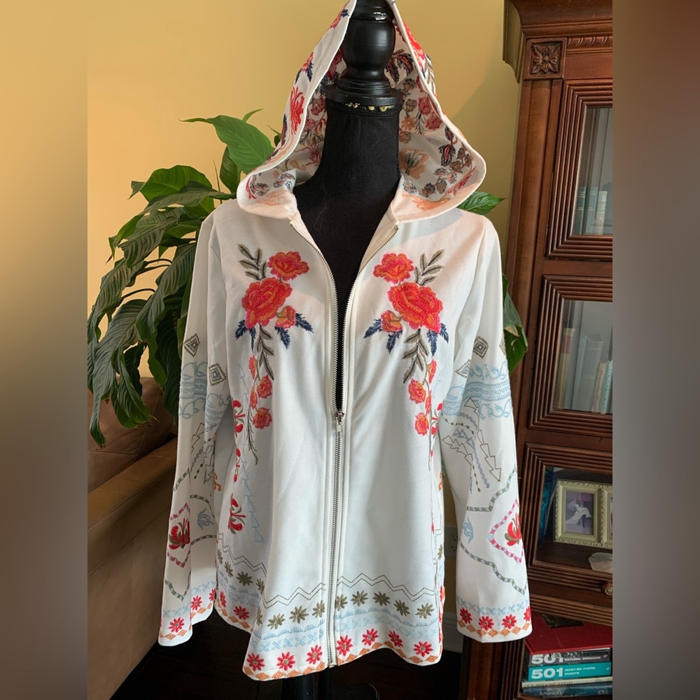Embroidered Floral Hooded Jacket - White